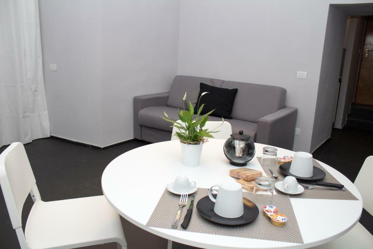 Residenza Spinelli Appartement Napels Buitenkant foto