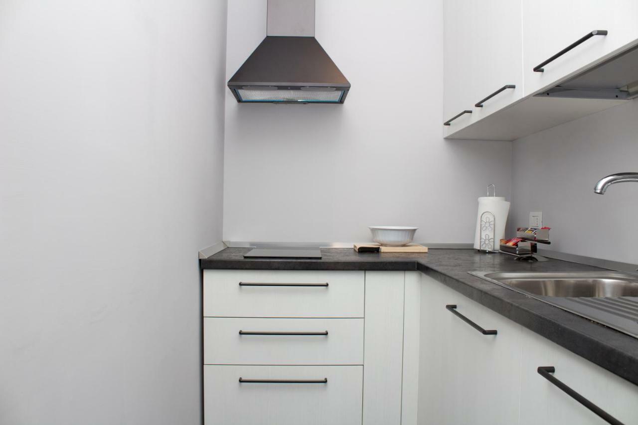 Residenza Spinelli Appartement Napels Buitenkant foto